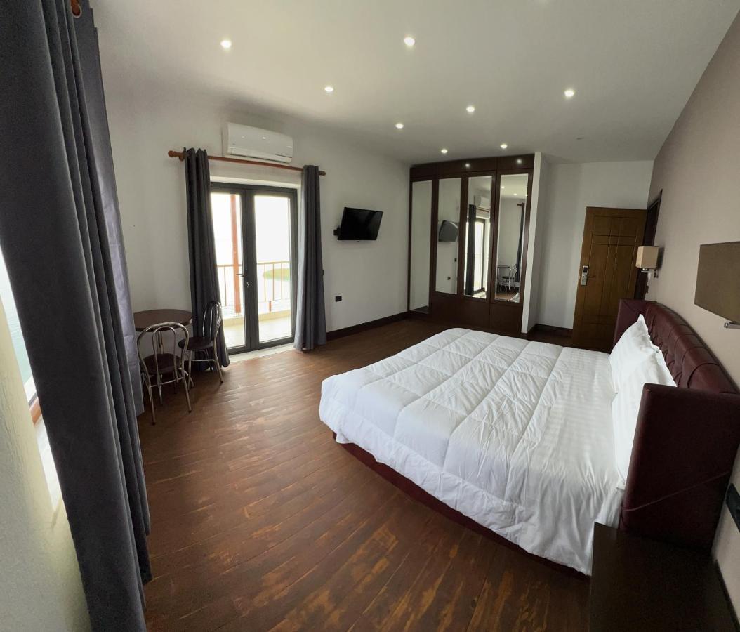 Hotel Victoria Memlishte Extérieur photo